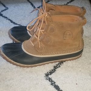 Sorel out N About plus bootie